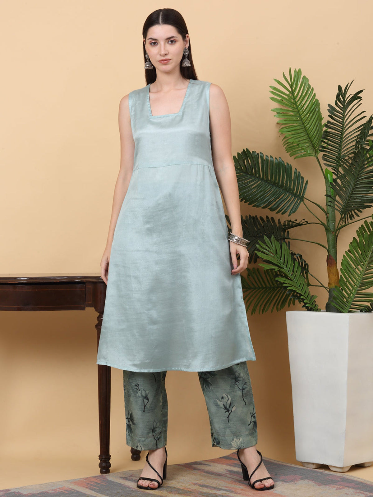 Rangvastra Grey Floral Print Cotton Chanderi Kurta Pant Set
