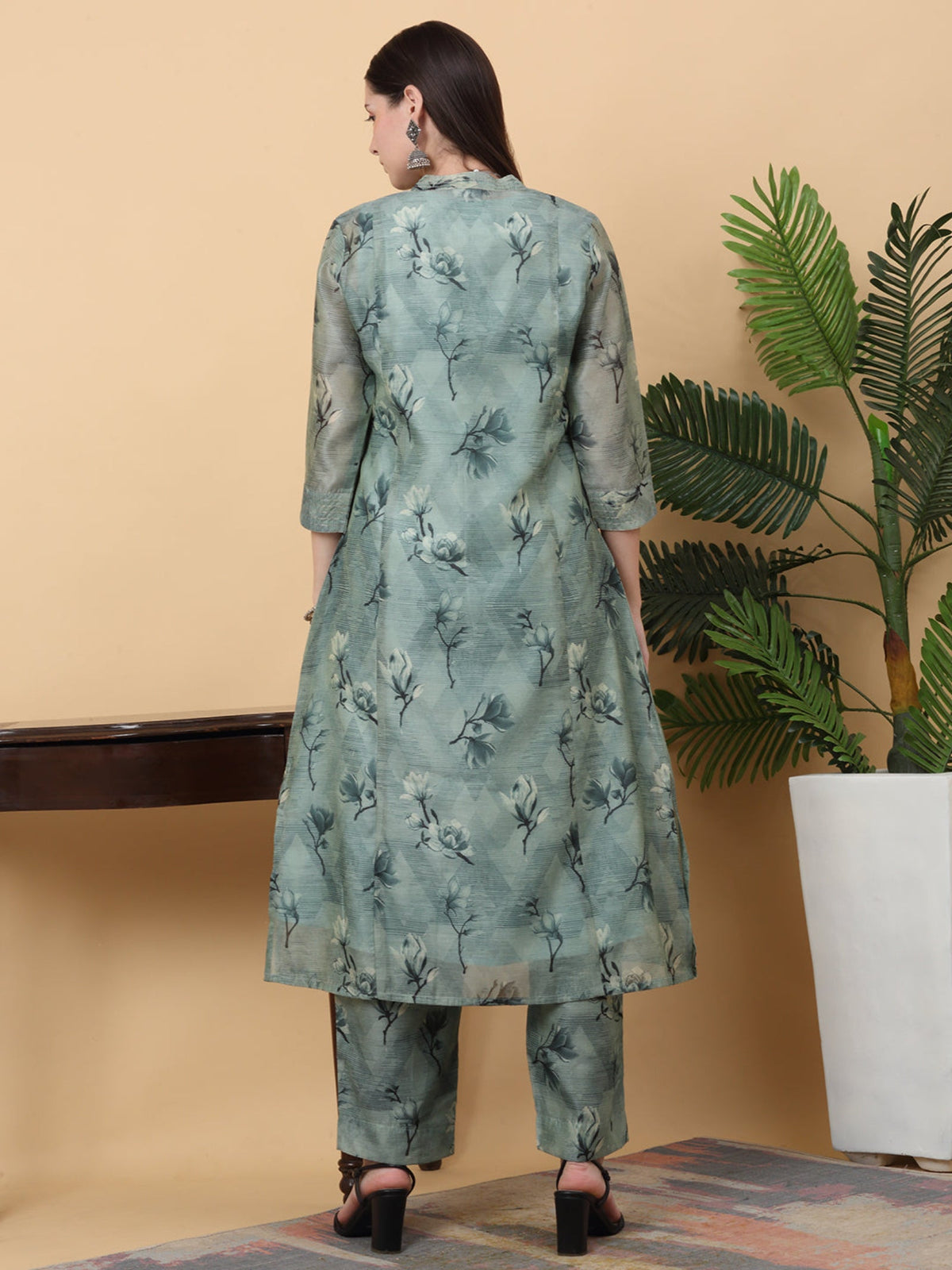 Rangvastra Grey Floral Print Cotton Chanderi Kurta Pant Set