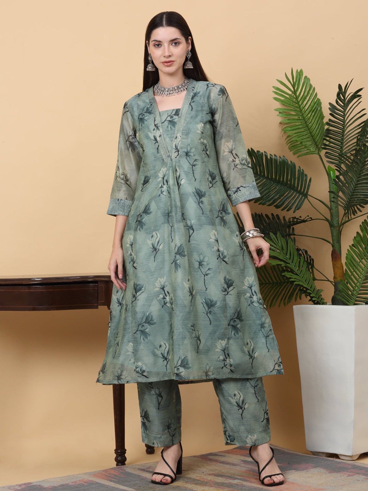 Rangvastra Grey Floral Print Cotton Chanderi Kurta Pant Set