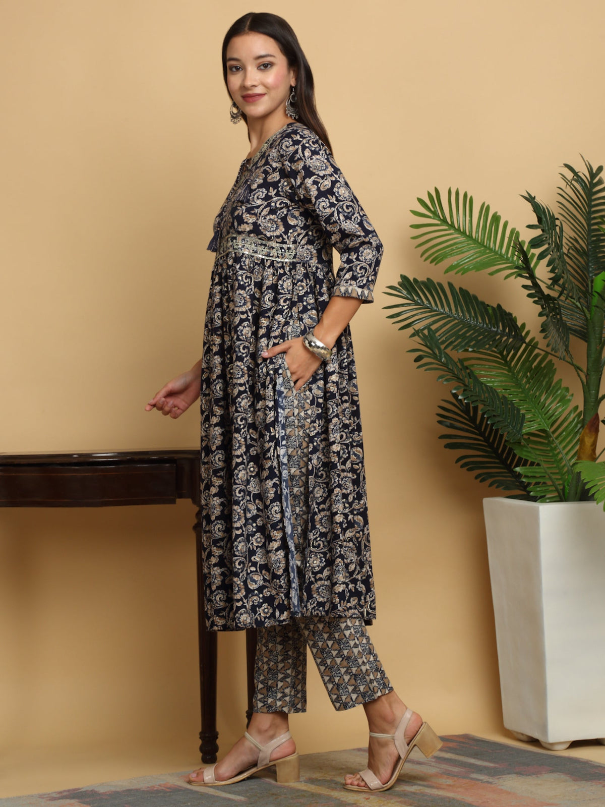 Rangvastra Maroon & Blue Naira Cut Rayon Foil Kurta Pant Set