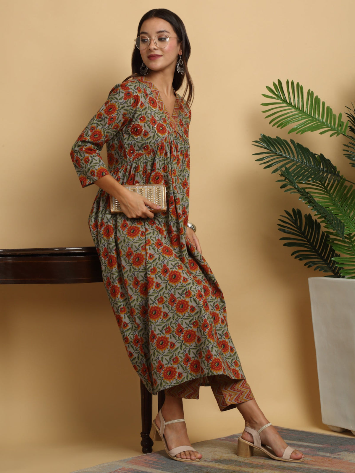 Rangvastra Green Floral Print Cotton Kurta Pant Set with Sequins