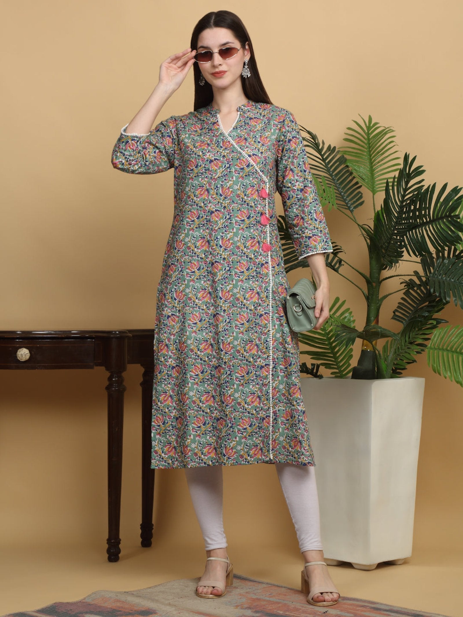 Rangvastra Floral Printed Straight Kurta
