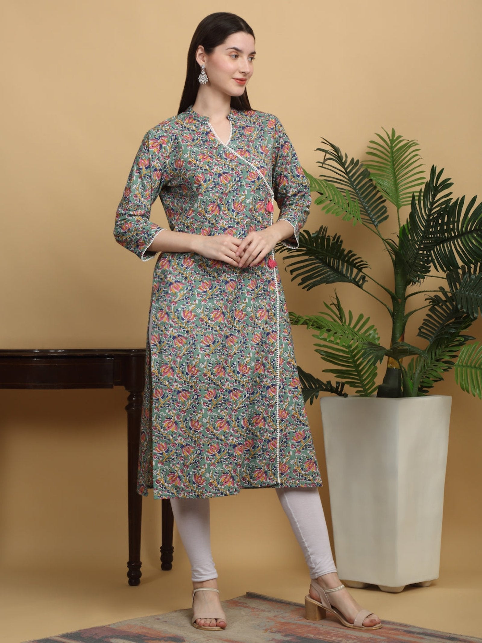Rangvastra Floral Printed Straight Kurta
