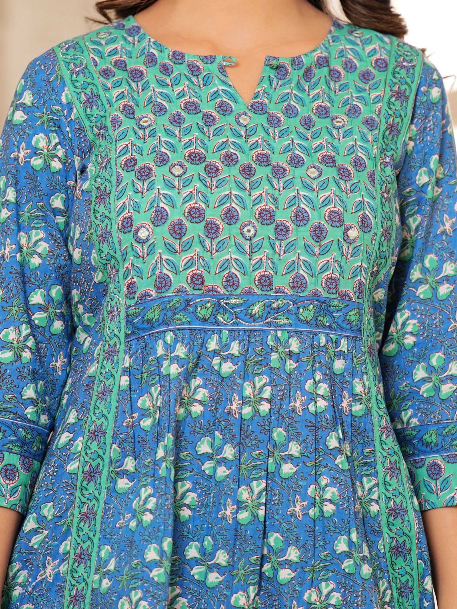 MALUKA WOMEN COTTON FLORAL PRINTED KURTA PANT WITH DUPATTA SET