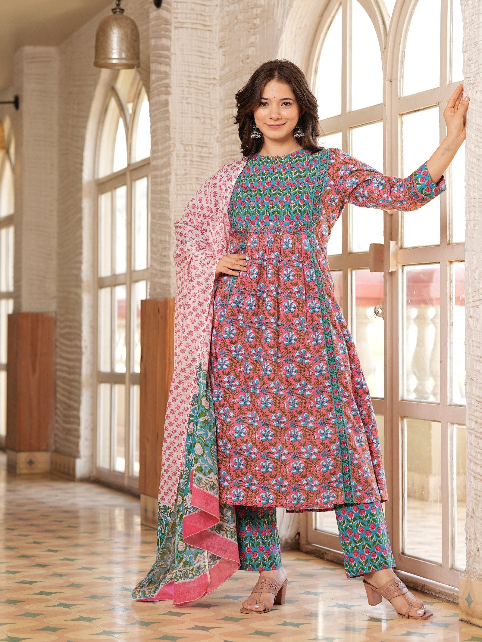 MALUKA WOMEN COTTON FLORAL PRINTED KURTA PANT WITH DUPATTA SET