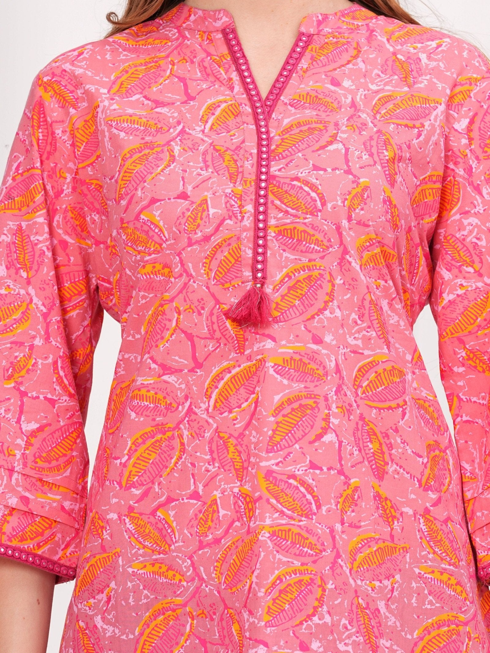 Pink Floral Printed Straight Kurta