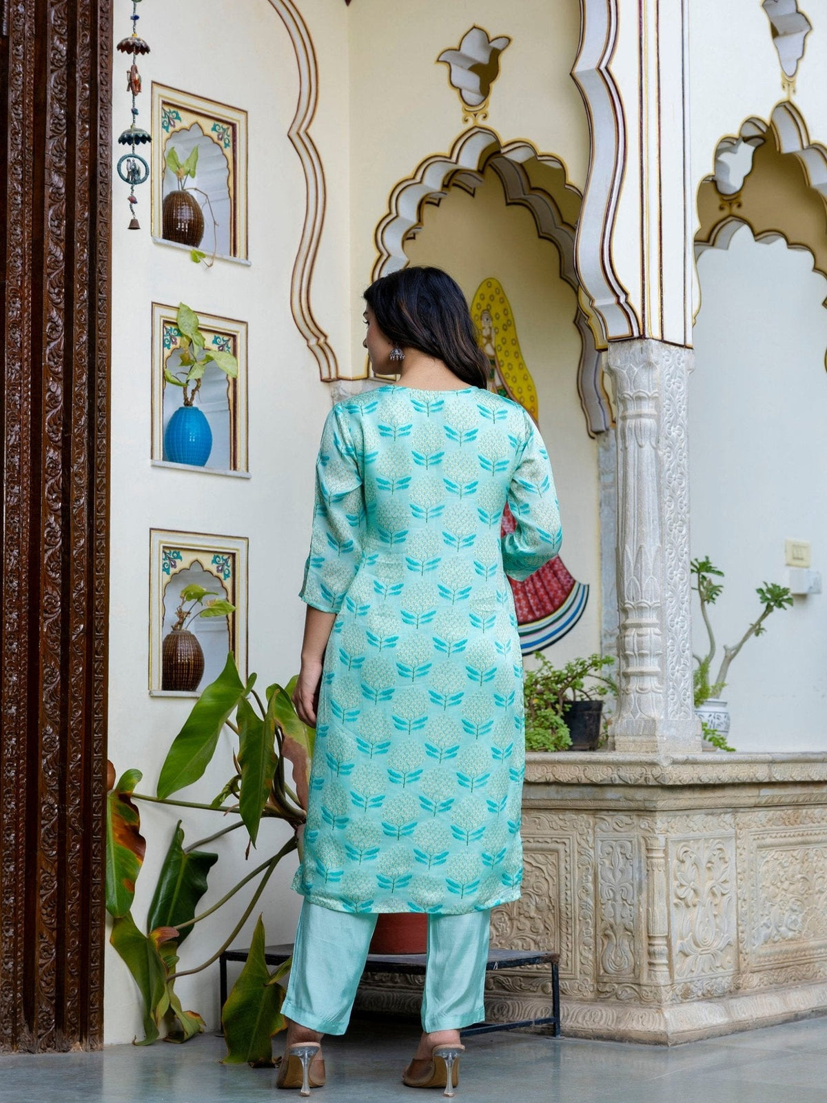 Rangvastra Digital Floral Organza on Embroidered Ethnic Set