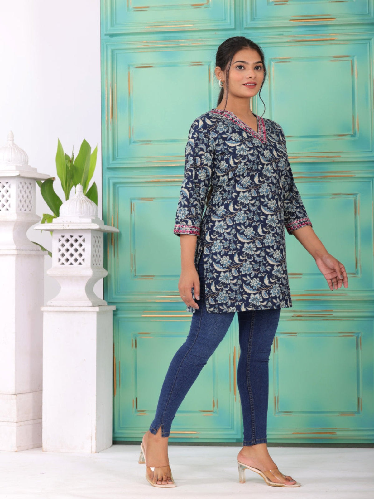 Rangvastra  Cotton Floral Printed Kurta