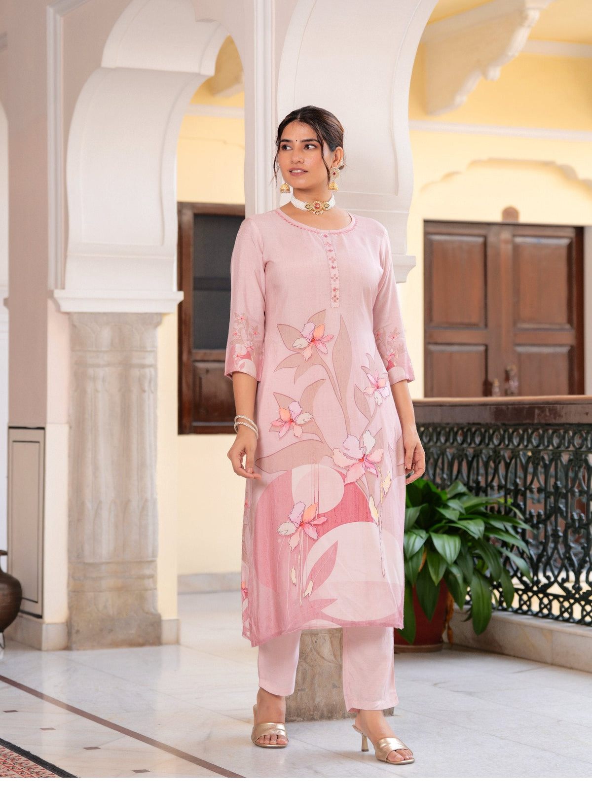 Rangvastra Floral Placement Printed Maslin Kurta Pant With Dupatta Set