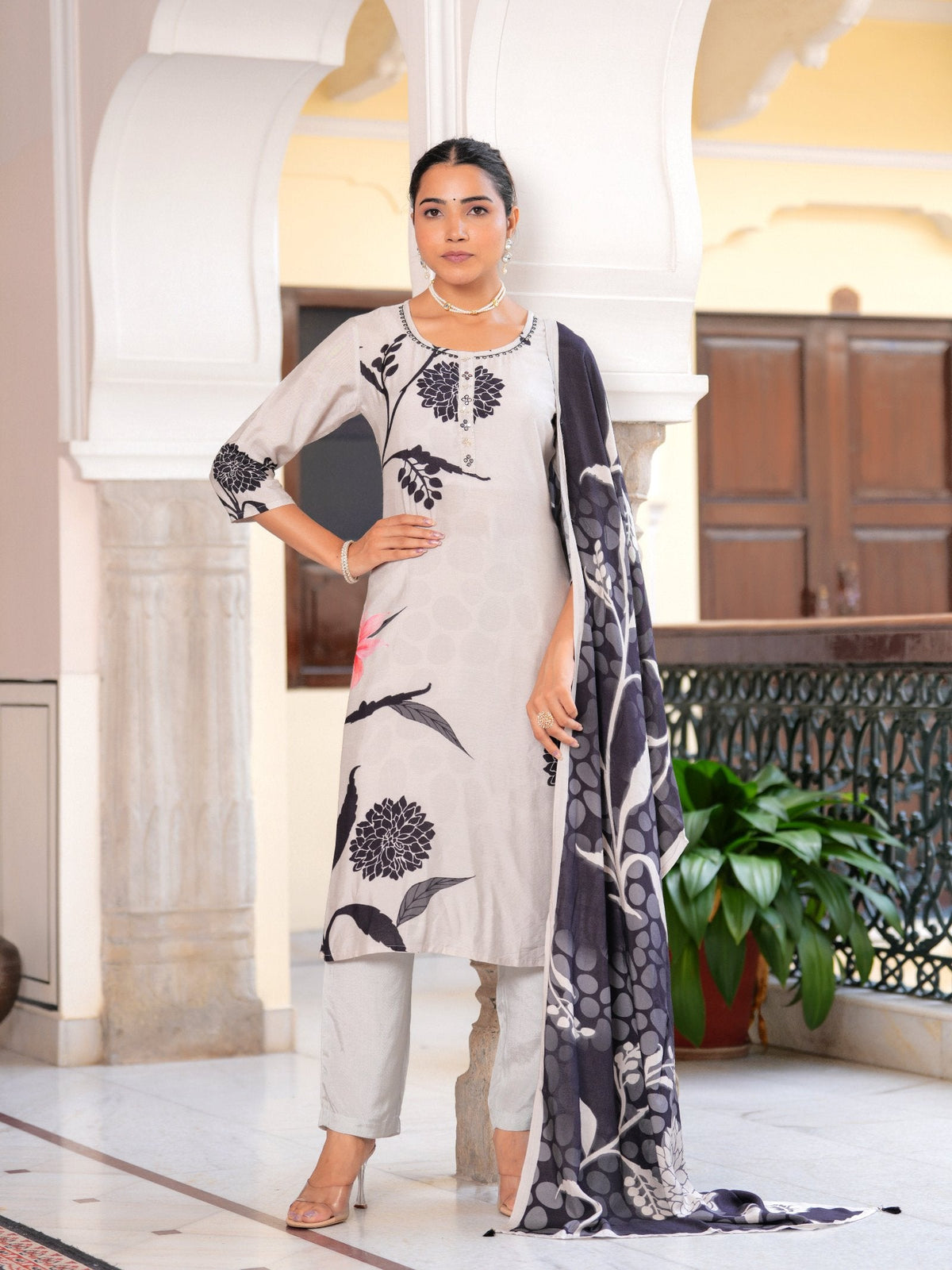 Rangvastra Floral Placement Printed Maslin Kurta Pant With Dupatta Set