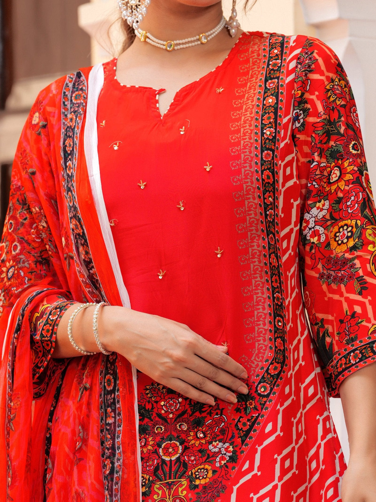 Rangvastra  Natural Crape Floral Printed Kurta Pant with Dupatta Set