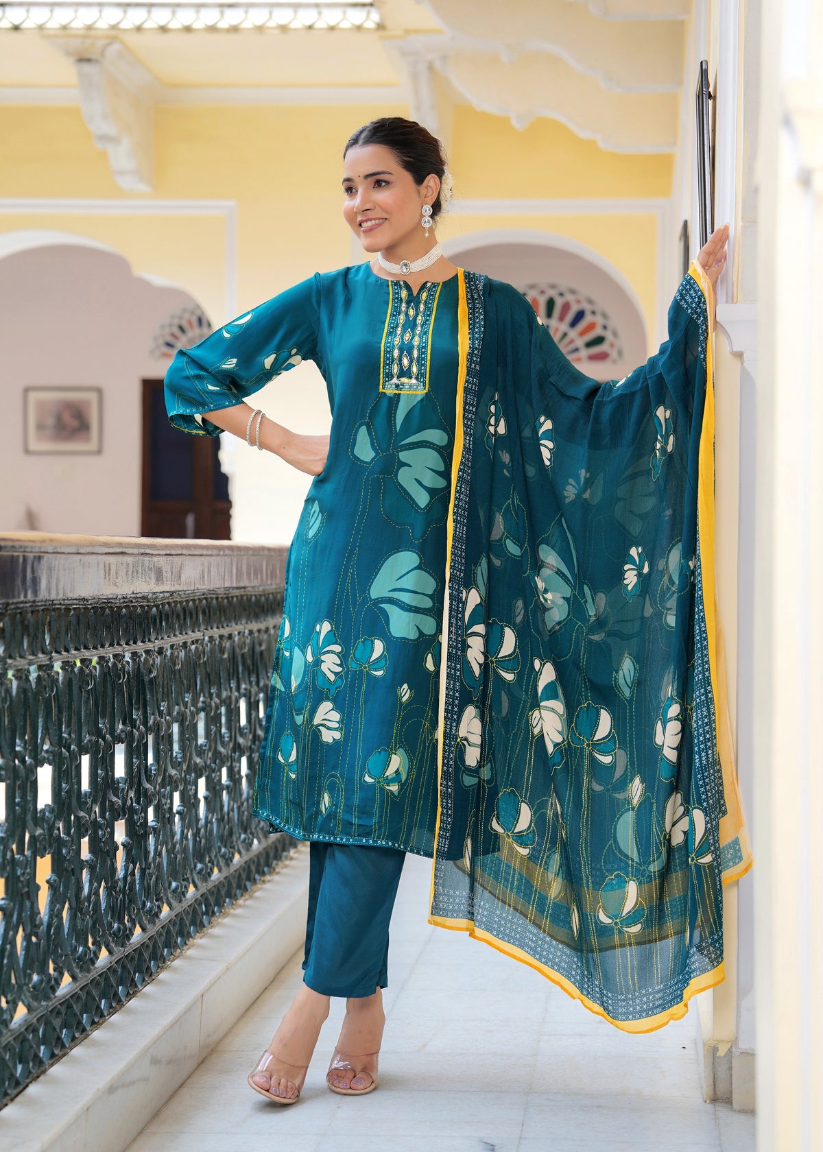Rangvastra  Natural Crape Floral Printed Kurta Pant with Dupatta Set