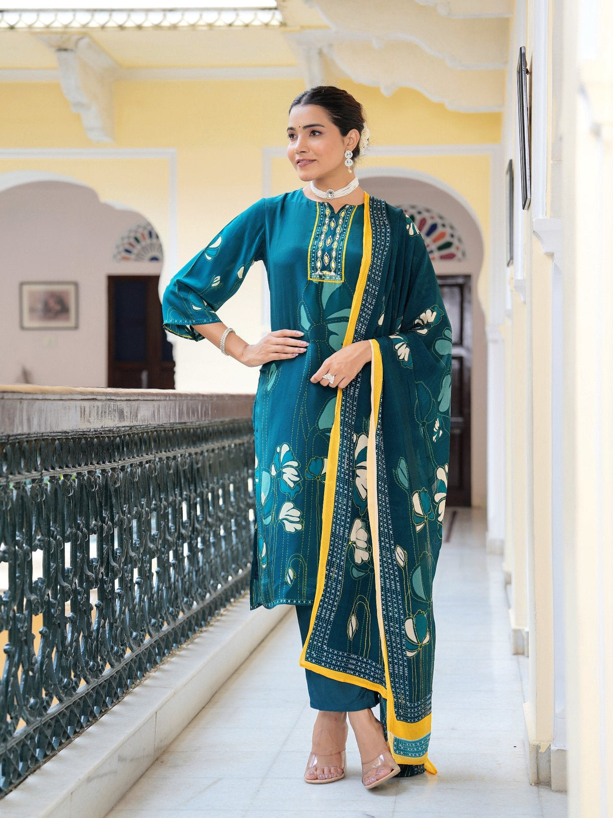 Rangvastra  Natural Crape Floral Printed Kurta Pant with Dupatta Set