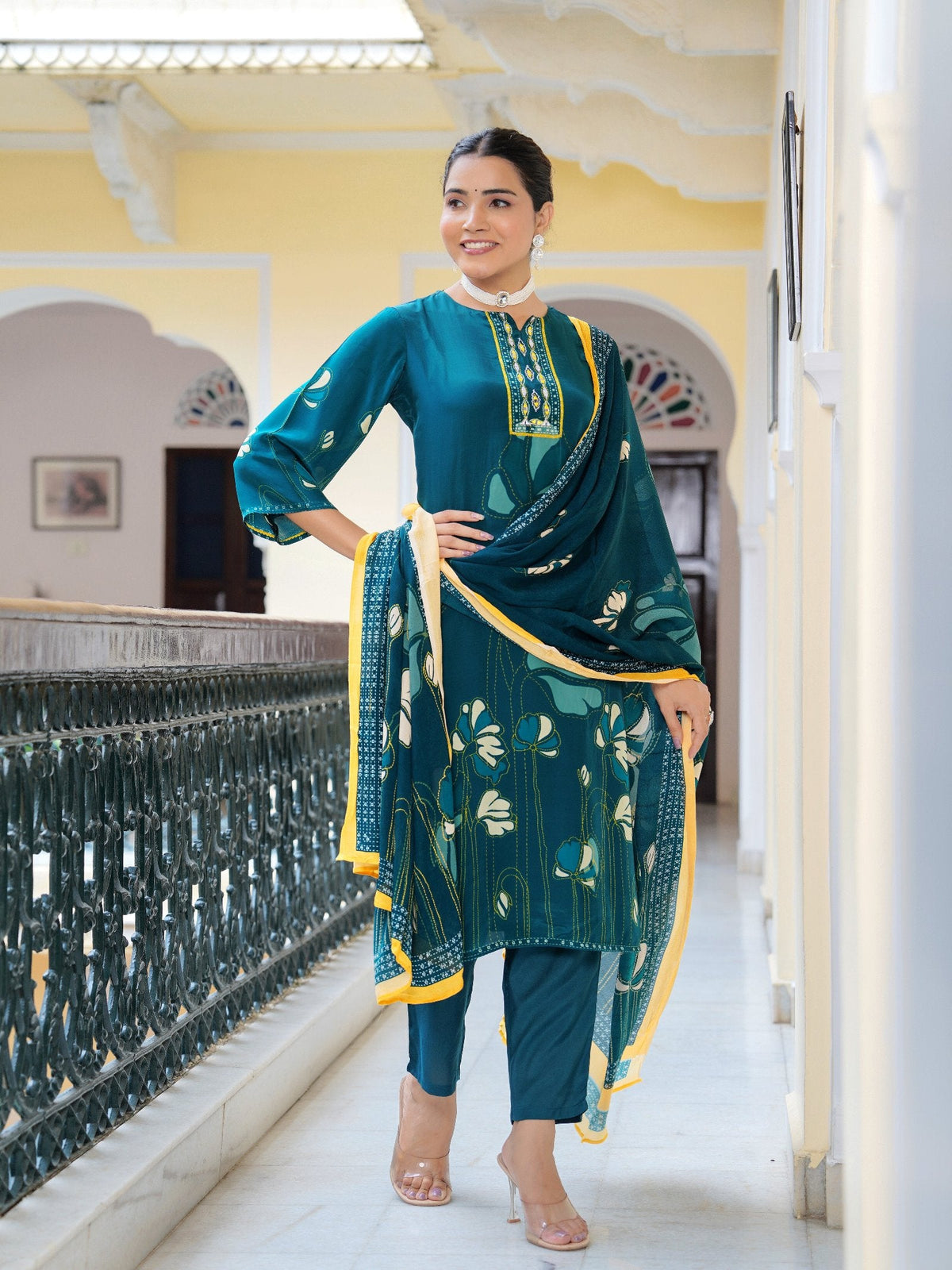 Rangvastra  Natural Crape Floral Printed Kurta Pant with Dupatta Set