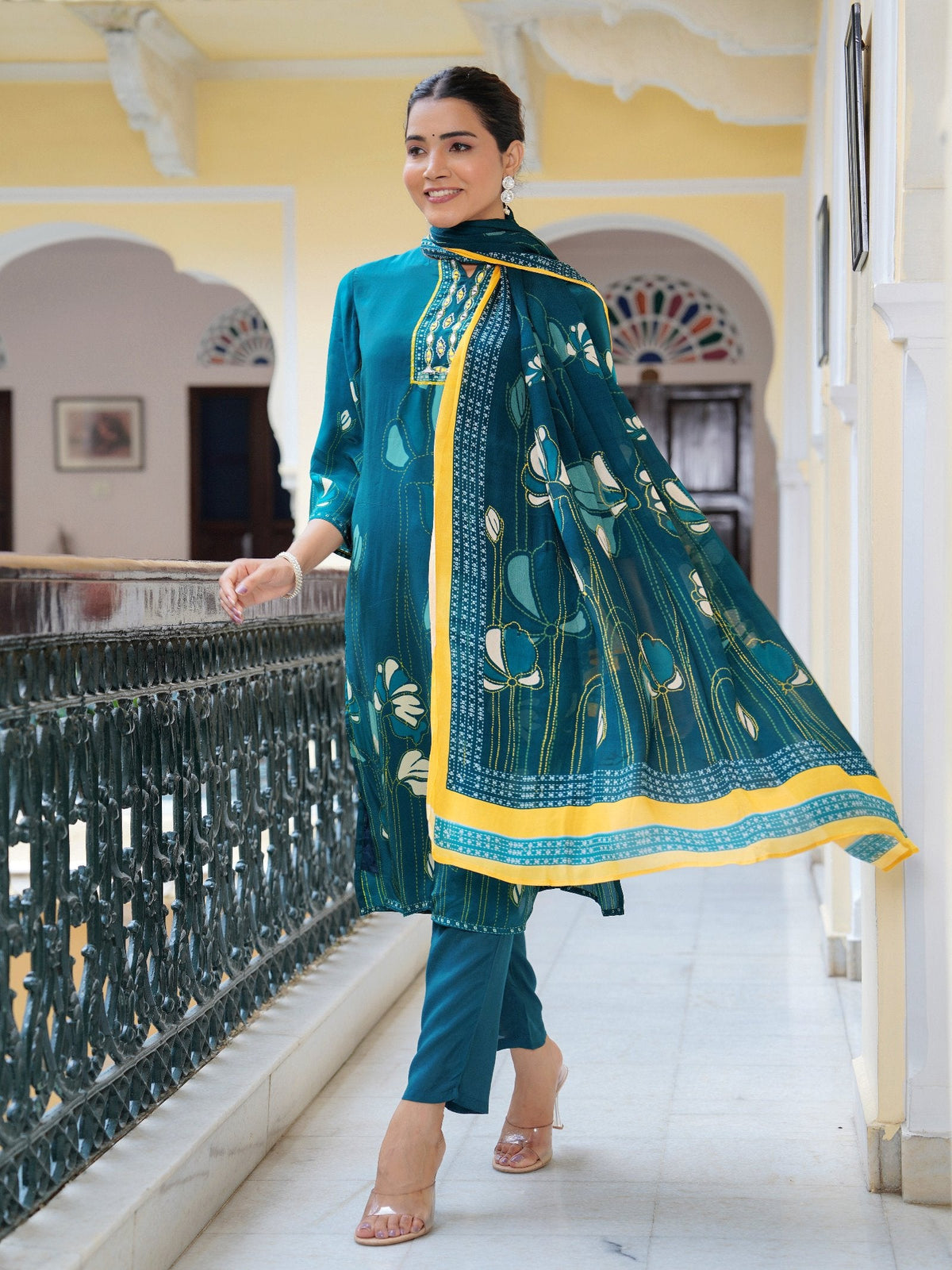 Rangvastra  Natural Crape Floral Printed Kurta Pant with Dupatta Set
