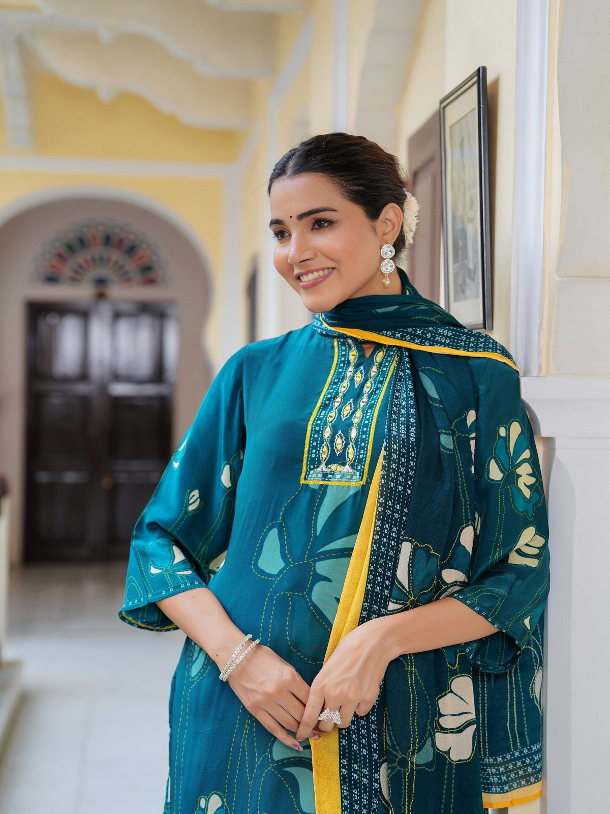 Rangvastra  Natural Crape Floral Printed Kurta Pant with Dupatta Set