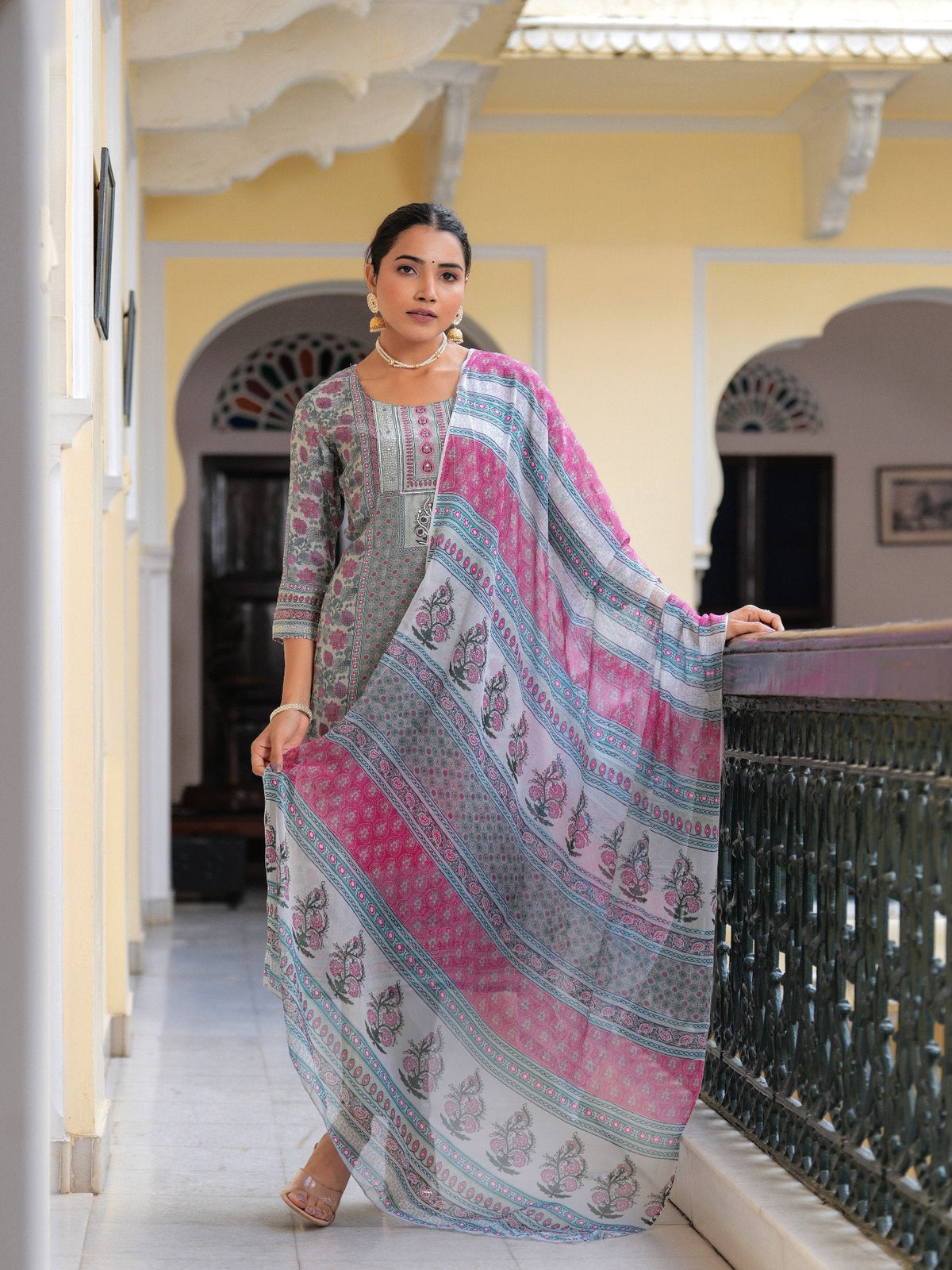 Rangvastra Natural crape Floral Printed Kurta Pant with Dupatta Set