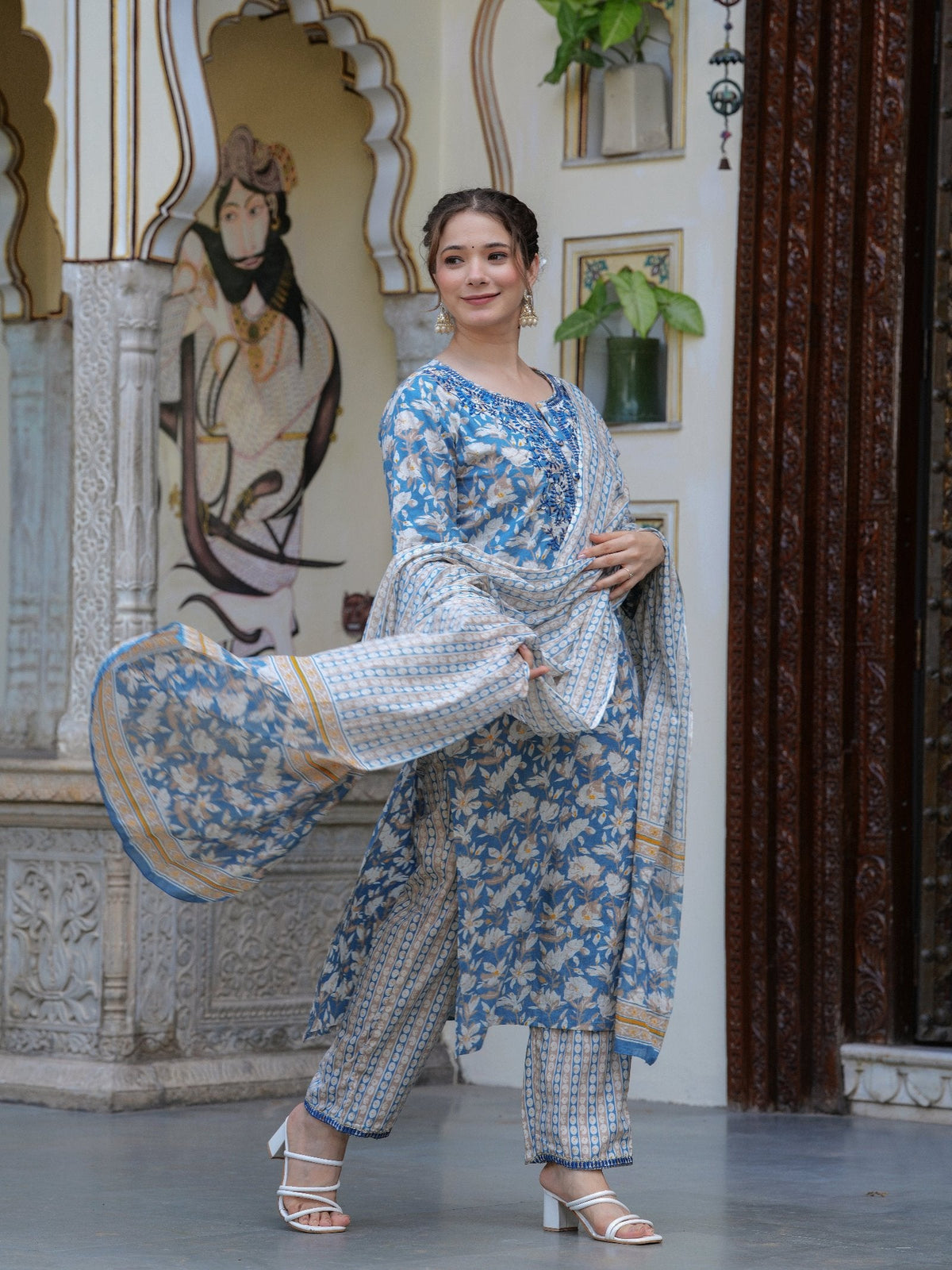 Rangvastra  COTTON FLORAL PRINT WITH EMBROIDERED WORK KURTA SET
