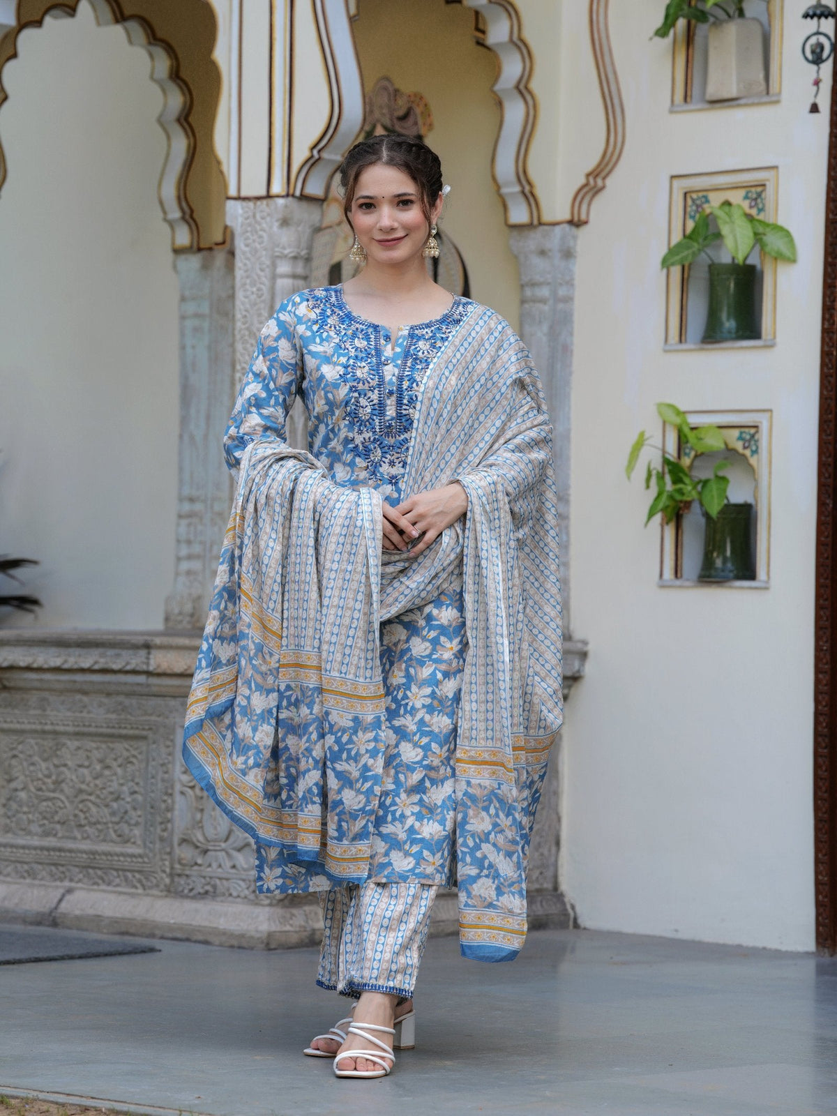 Rangvastra  COTTON FLORAL PRINT WITH EMBROIDERED WORK KURTA SET