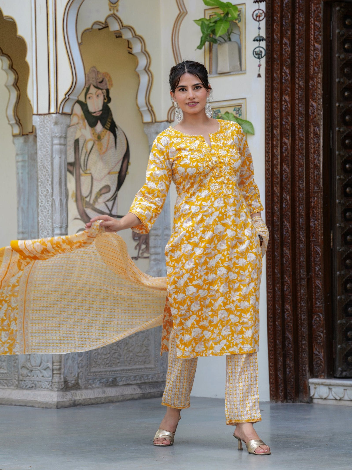 Rangvastra  COTTON FLORAL PRINT WITH EMBROIDERED WORK KURTA SET