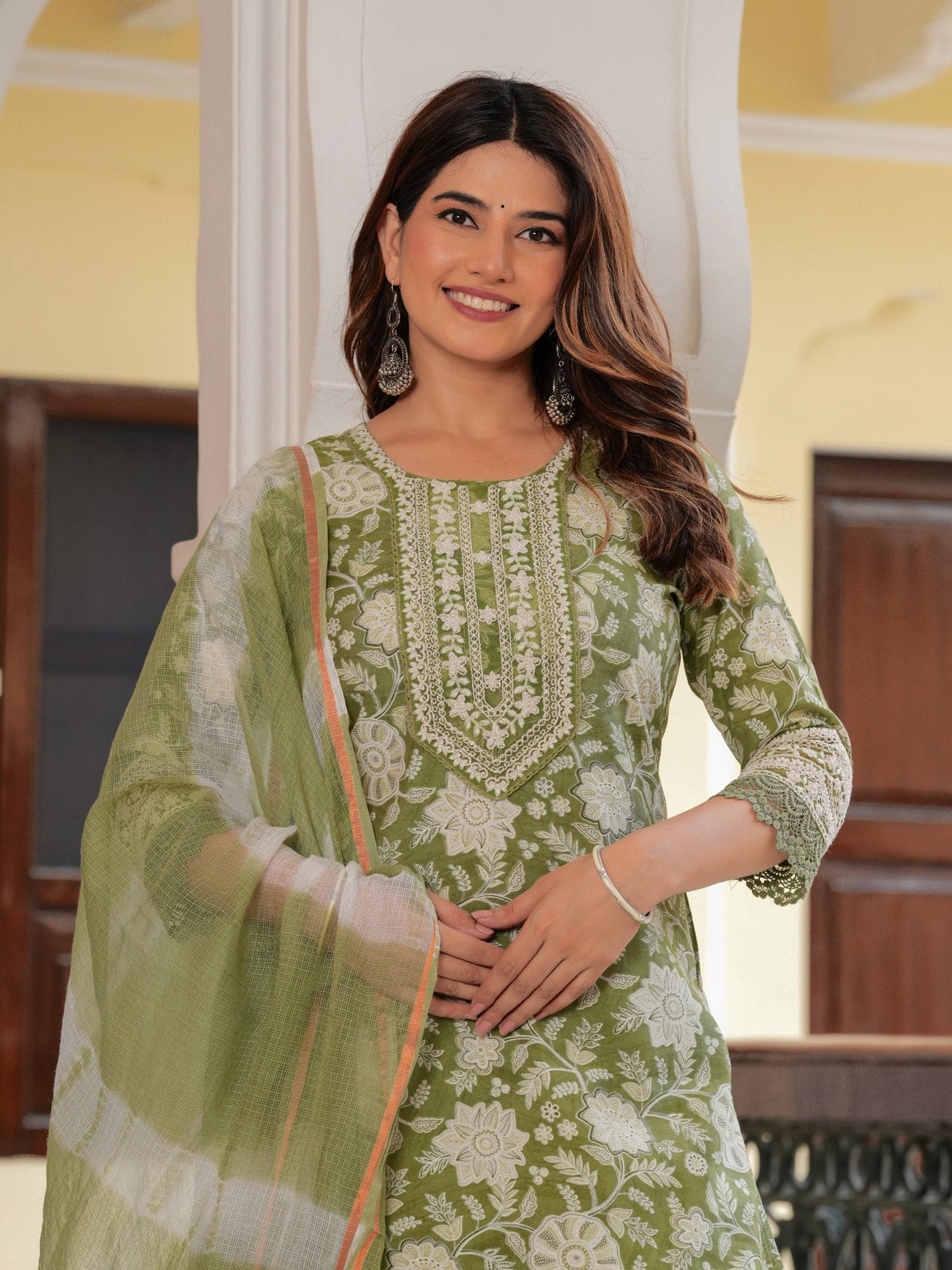 Rangvastra  MODAL CHANDERI FLORAL PRINT KURTA PANT WITH DUPATTA SET