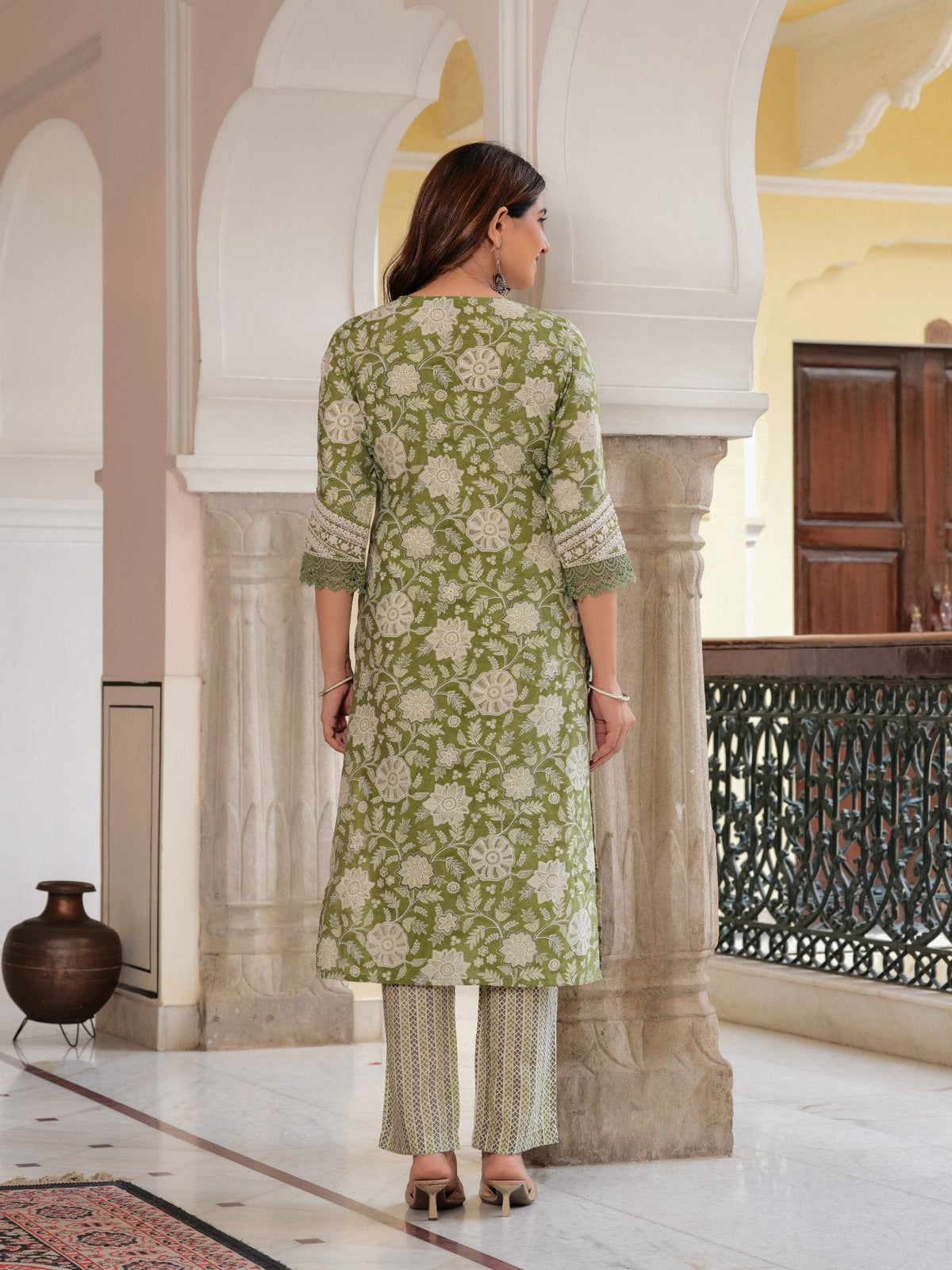 Rangvastra  MODAL CHANDERI FLORAL PRINT KURTA PANT WITH DUPATTA SET