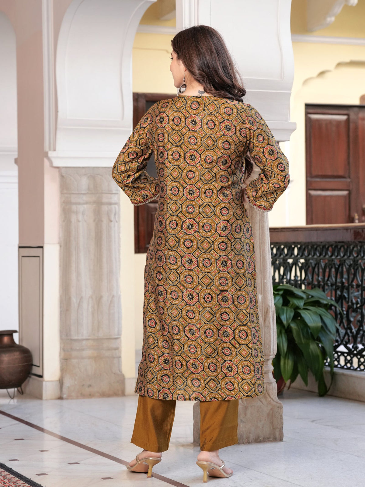 Rangvastra  Wine & Mehndi Green Ethnic Kurta Set with Dupatta