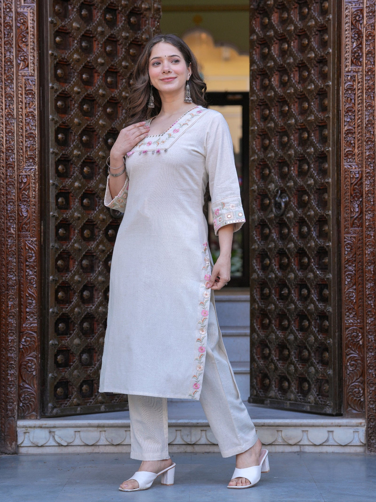 Rangvastra Off White Cotton Flex Kurta Pant Set
