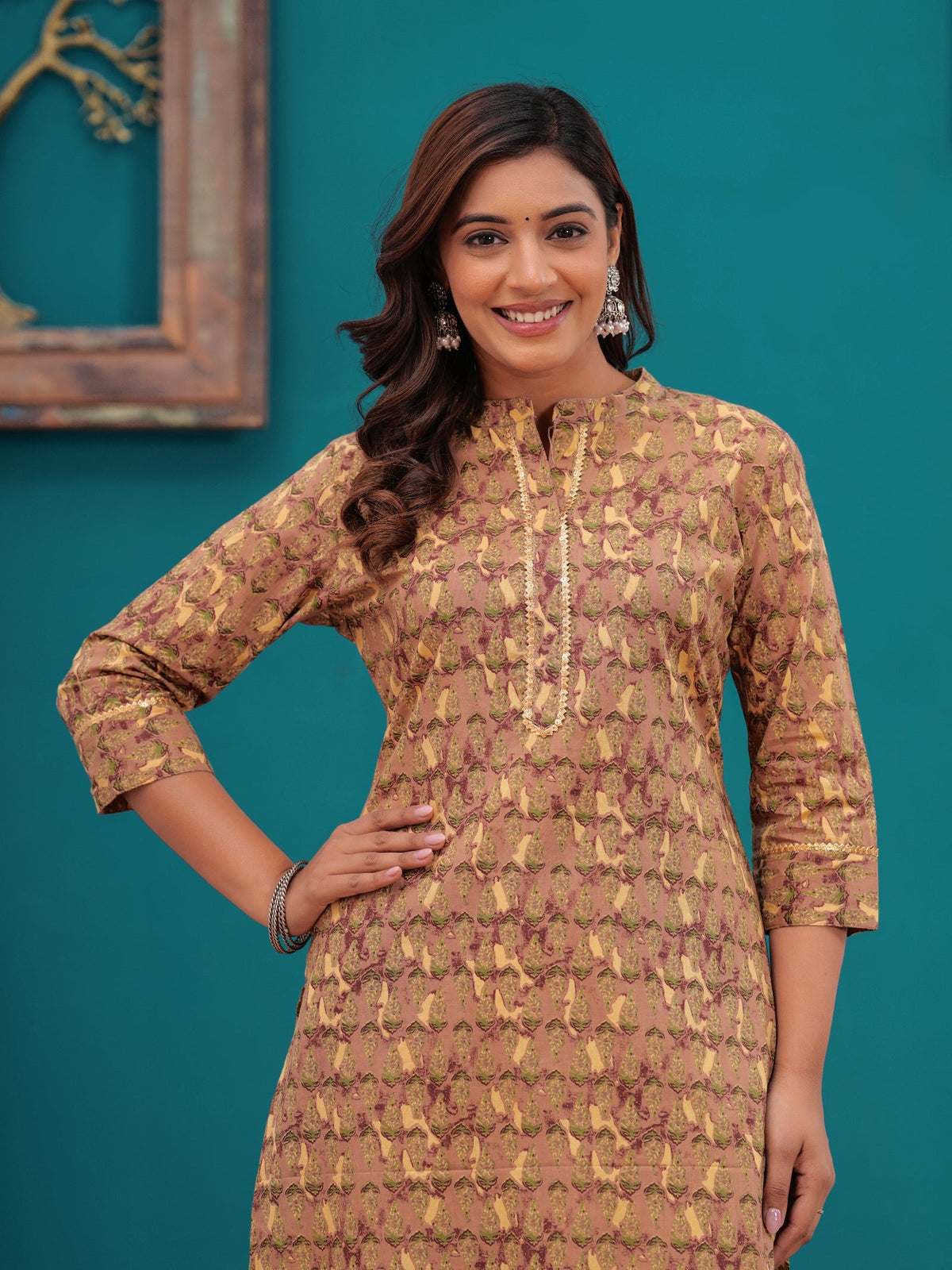 Rangvastra Beige Floral Print Cotton Kurta Pant Set with Gotta Patti