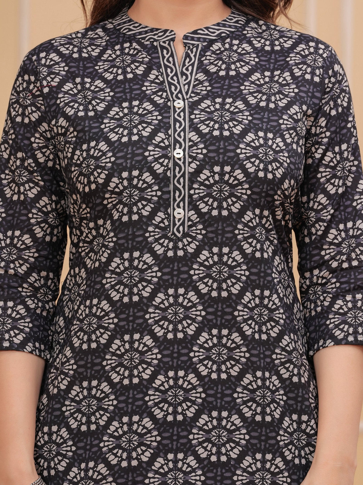 Rangvastra Black Ethnic Motif Print Cotton Kurta Pant Set