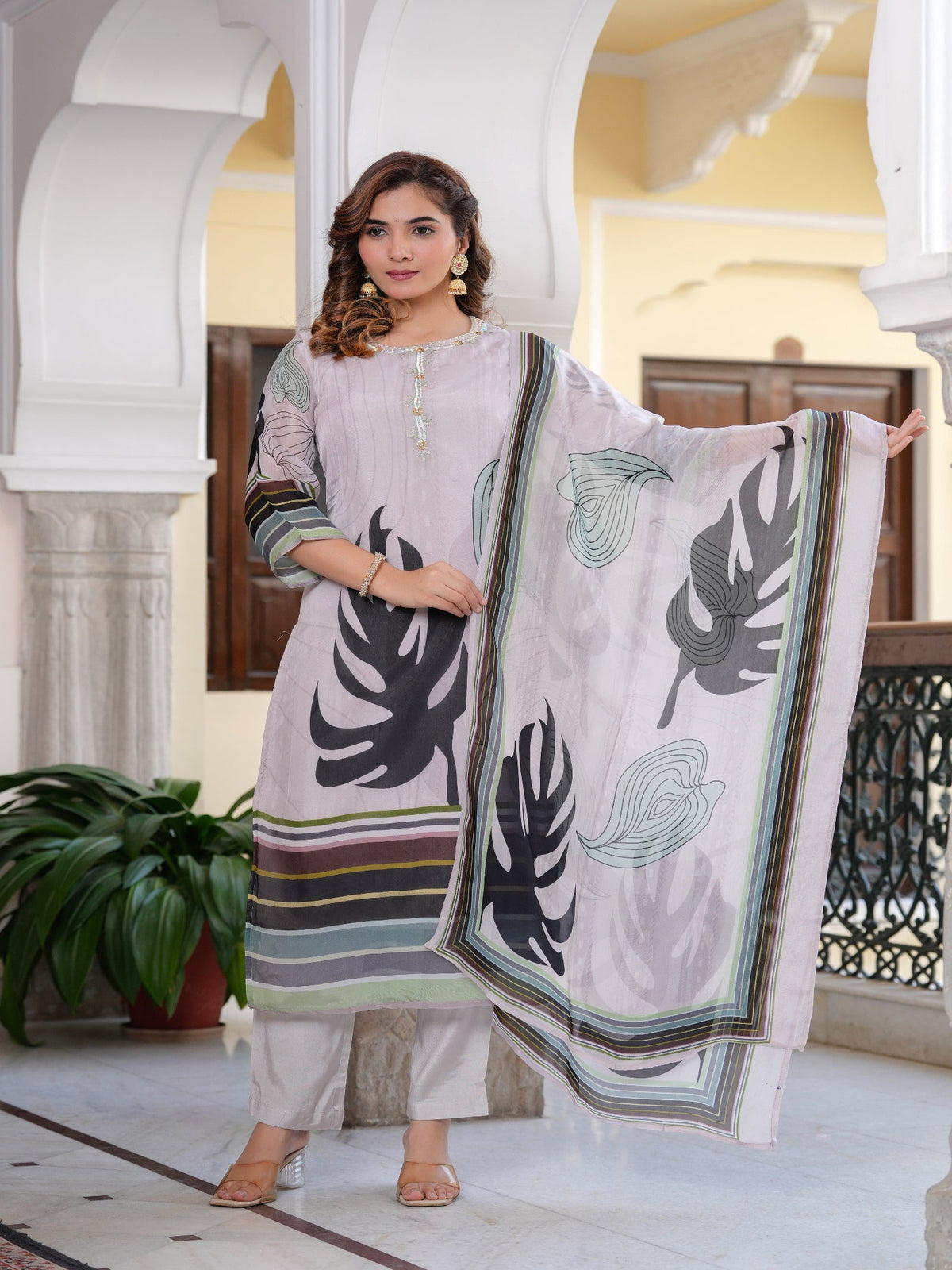 Rangvastra Light Grey Orangza Santoon Digital Printed Kurta Pant Dupatta Set