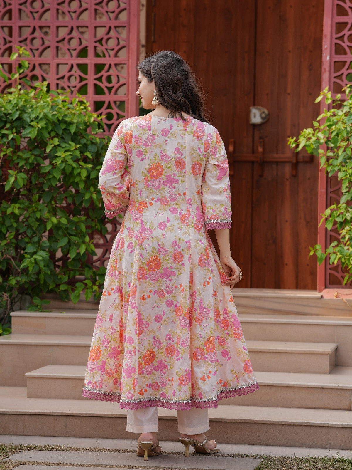 Rangvastra Pink Cotton Floral Printed Kurta Pant Dupatta Set