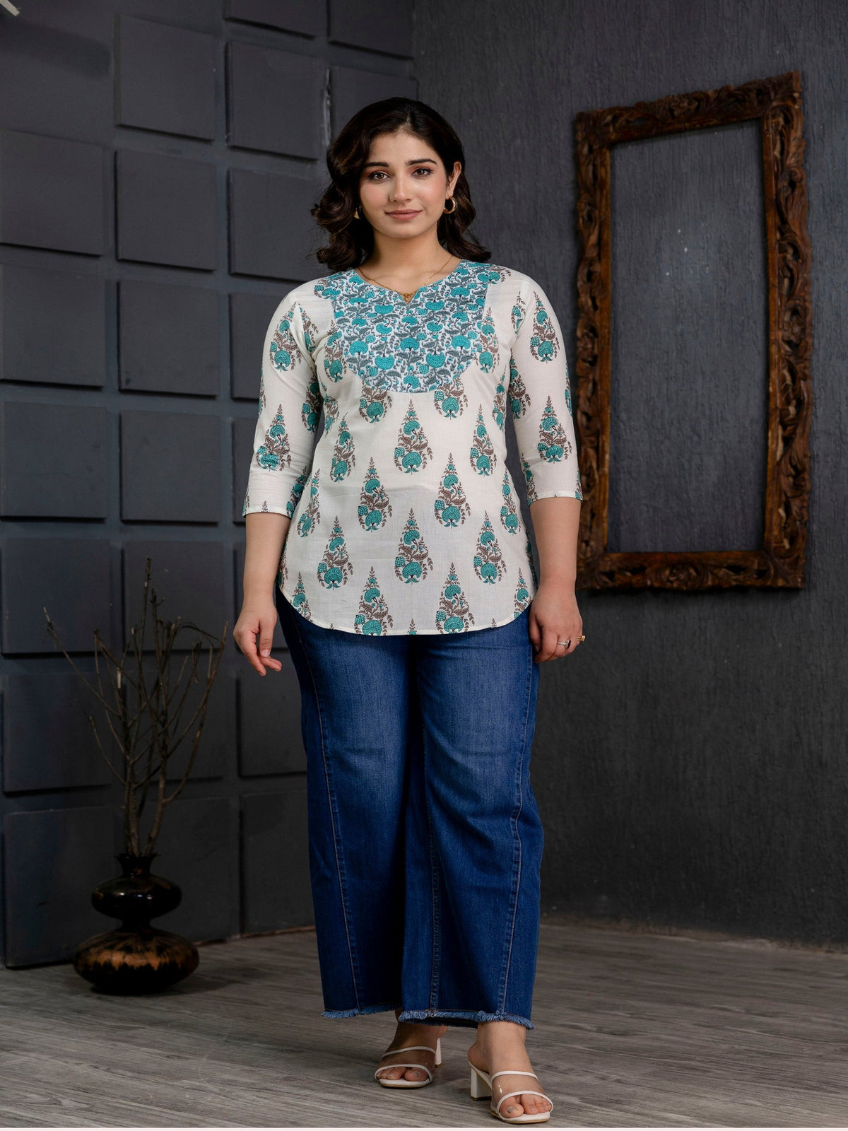 Rangvastra  White Cotton Printed Top