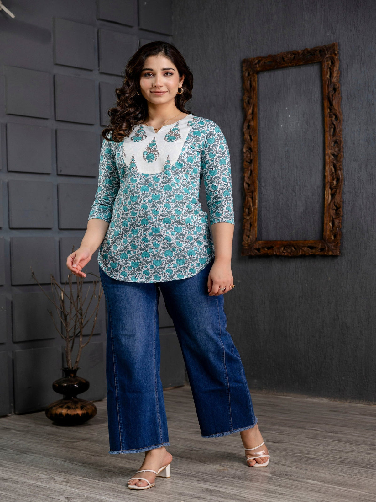 Rangvastra Green Cotton Printed Top