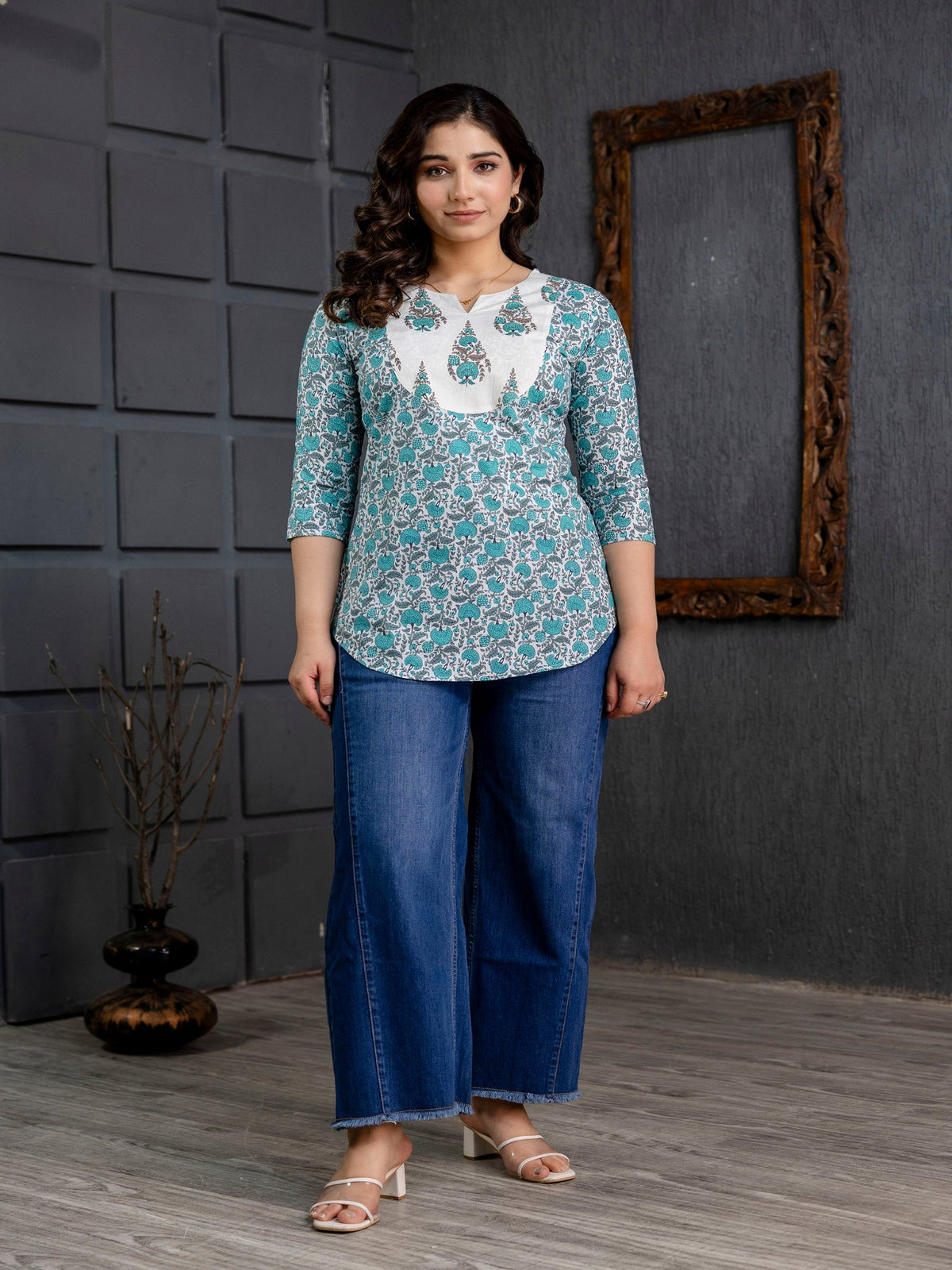 Rangvastra Green Cotton Printed Top