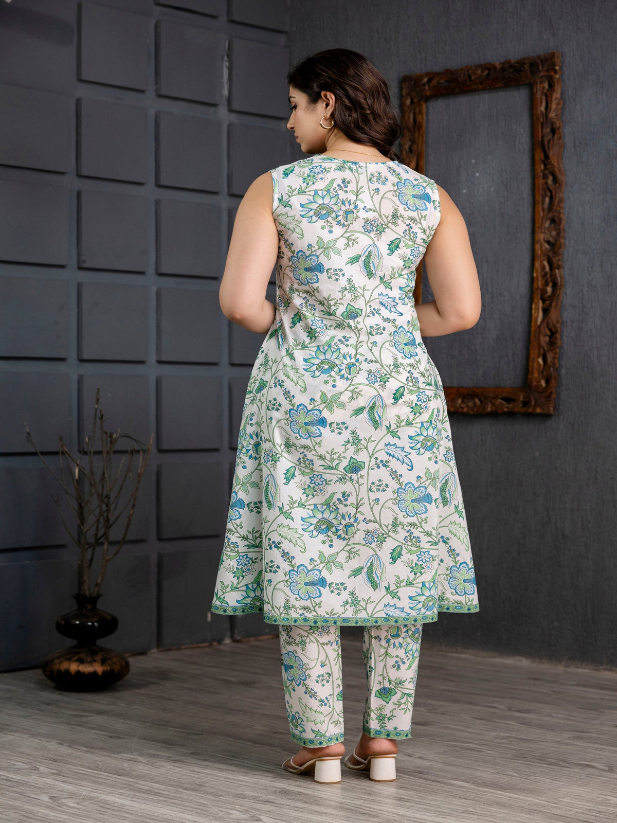 Rangvastra Green Cotton Floral Printed Kurta Pant Set