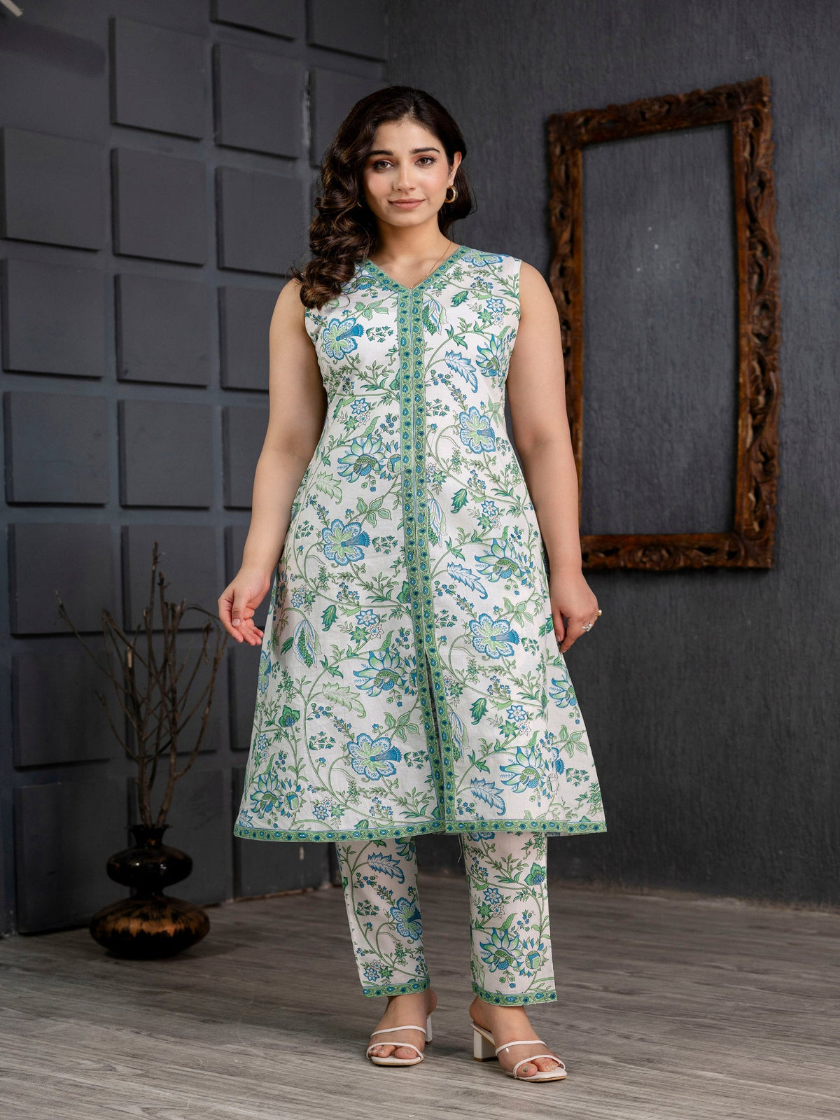 Rangvastra Green Cotton Floral Printed Kurta Pant Set