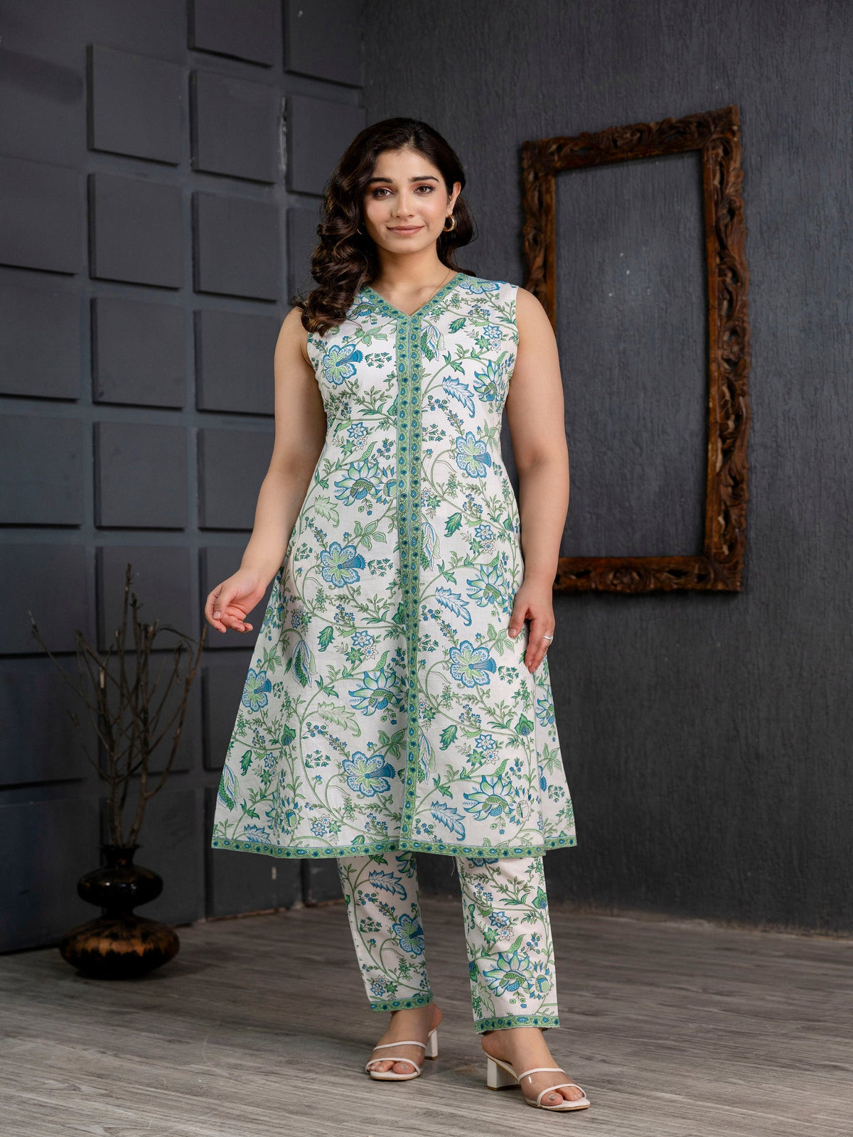 Rangvastra Green Cotton Floral Printed Kurta Pant Set