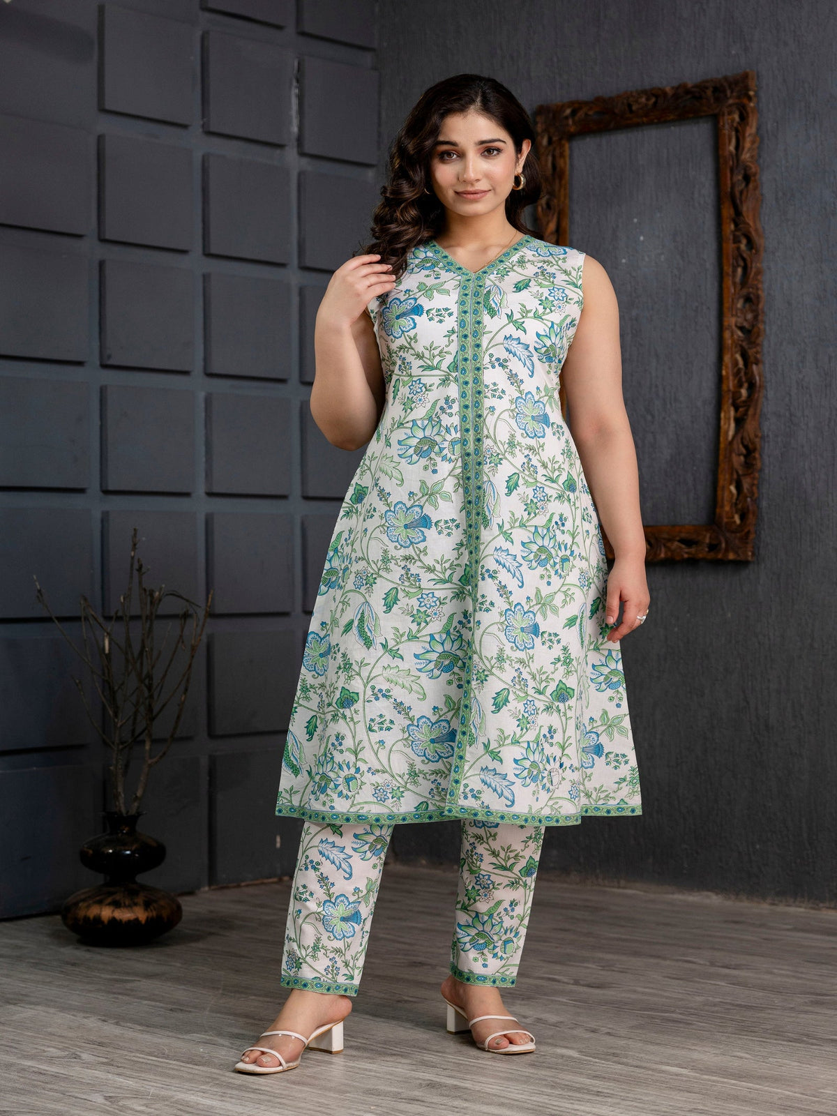 Rangvastra Green Cotton Floral Printed Kurta Pant Set