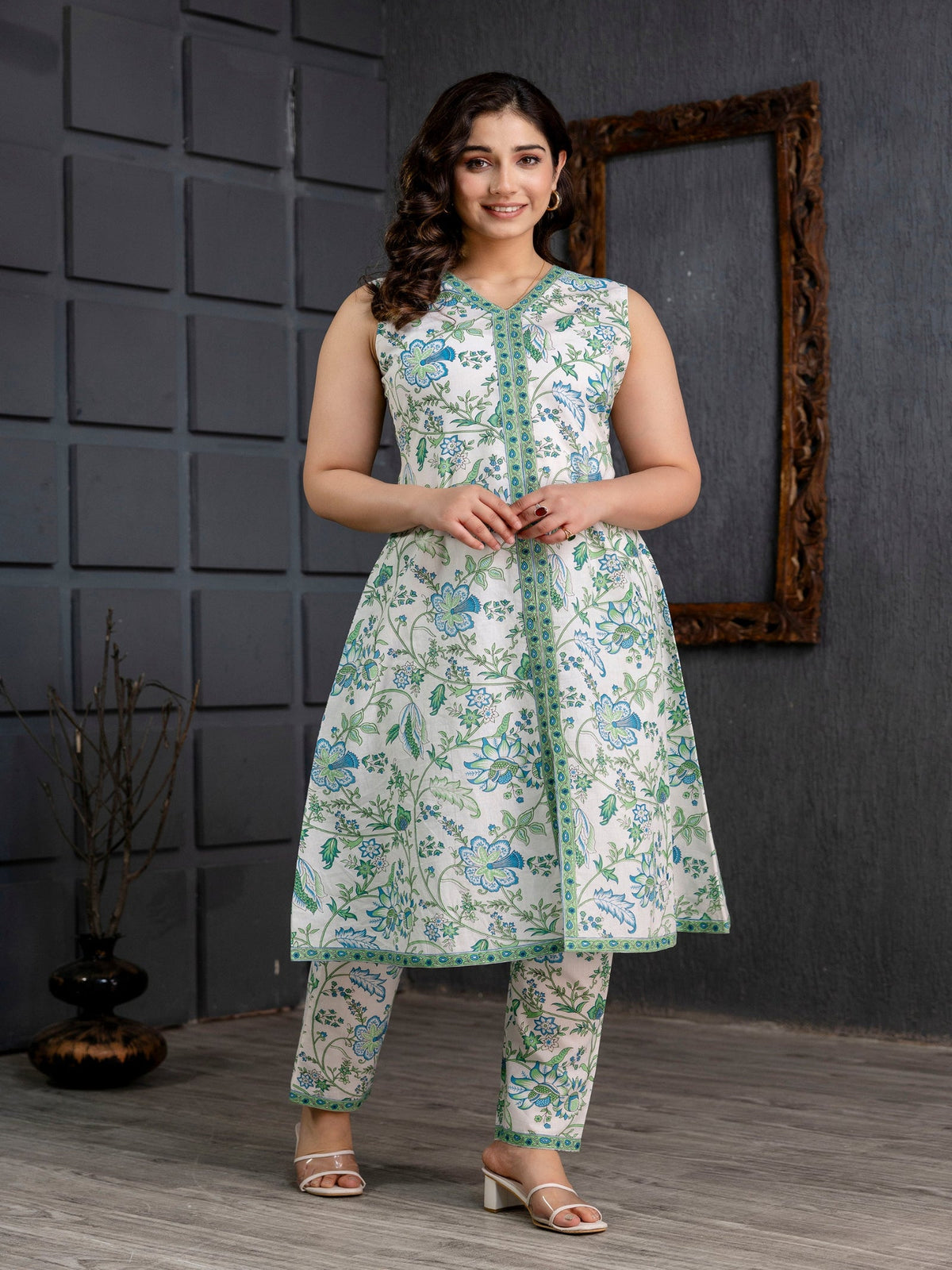 Rangvastra Green Cotton Floral Printed Kurta Pant Set