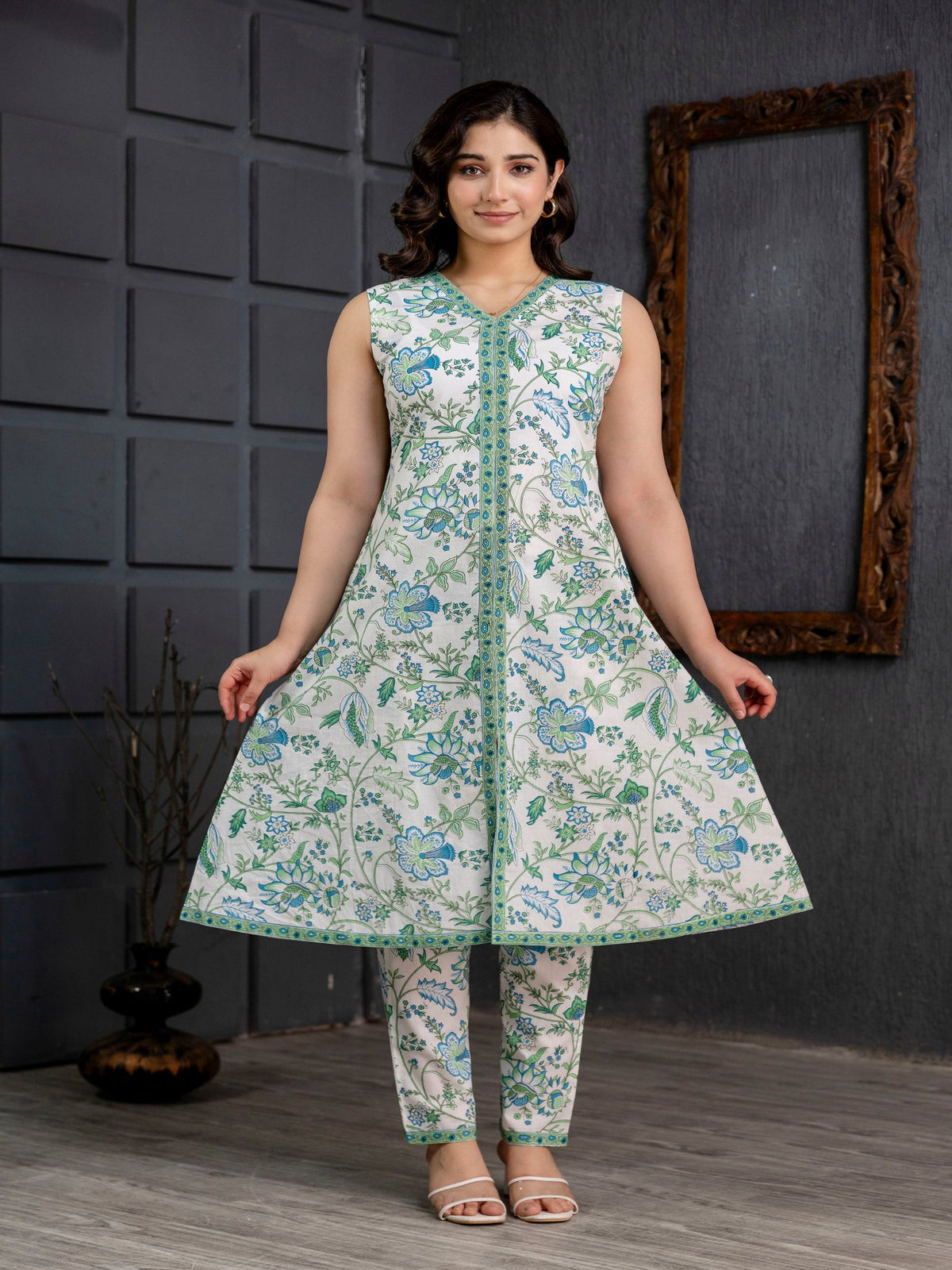 Rangvastra Green Cotton Floral Printed Kurta Pant Set