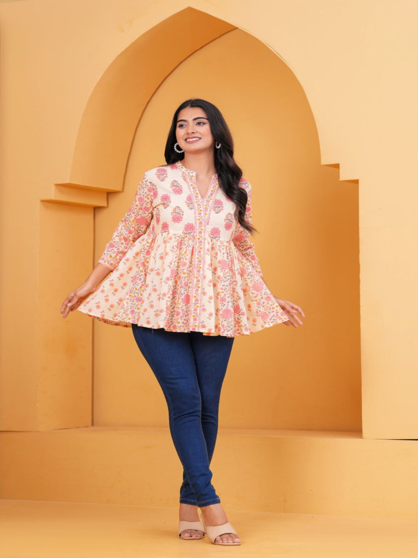 Maluka Women Cotton Pink Floral Printed Top