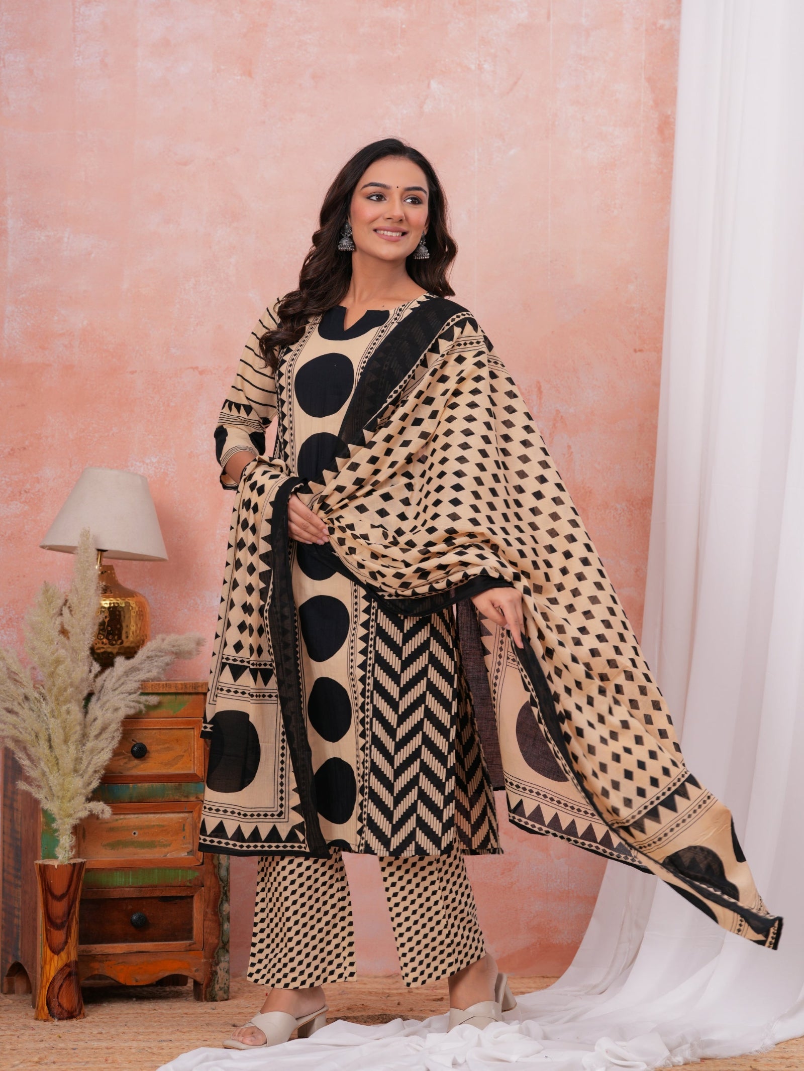 M2360_S_Black ZigZag Kurta Pant With Dupatta Set